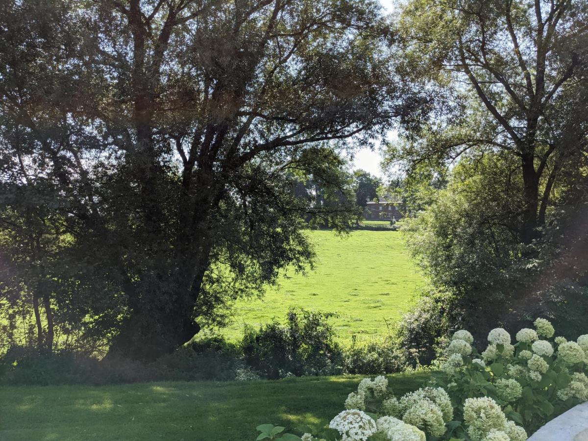 Bed and Breakfast La Grange De Dourlers Экстерьер фото